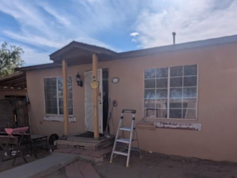 Photo of 152 N El Cerro Loop, Los Lunas, NM 87031 (MLS # 1103318)