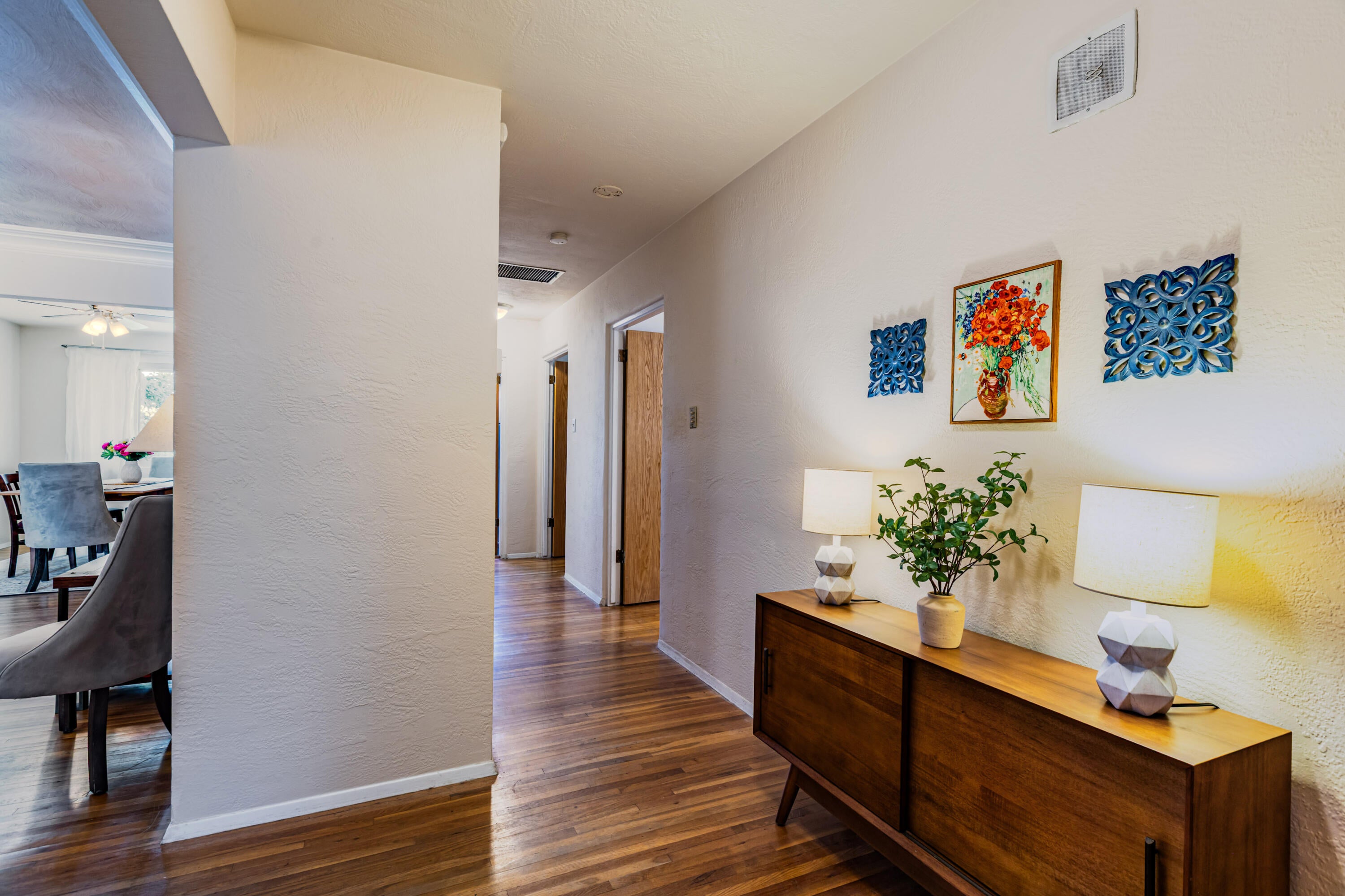 507 Alvarado Drive NE