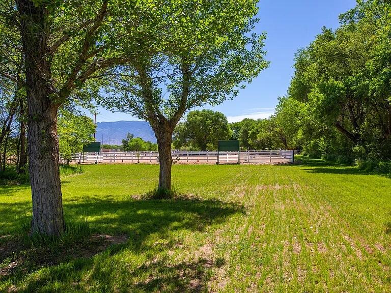 8531 Rio Grande Boulevard NW