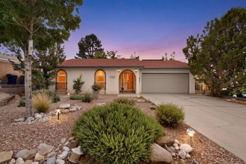 Homes For Sale - 3532 Haines Avenue<br/> Albuquerque, NM 87106