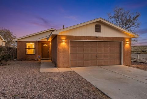 Photo of 38 Sheba Place, Los Lunas, NM 87031 (MLS # 1096944)