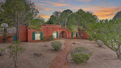 Photo of 1020 BRAZOS Place SE, Albuquerque, NM 87123 (MLS # 1091554)