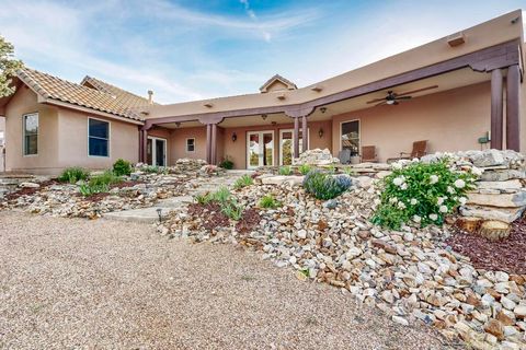 Photo of 3 WILDCAT Court, Tijeras, NM 87059 (MLS # 1085569)