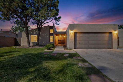 Photo of 5129 CAMINO VISTA Vis NW, Albuquerque, NM 87120 (MLS # 1091736)