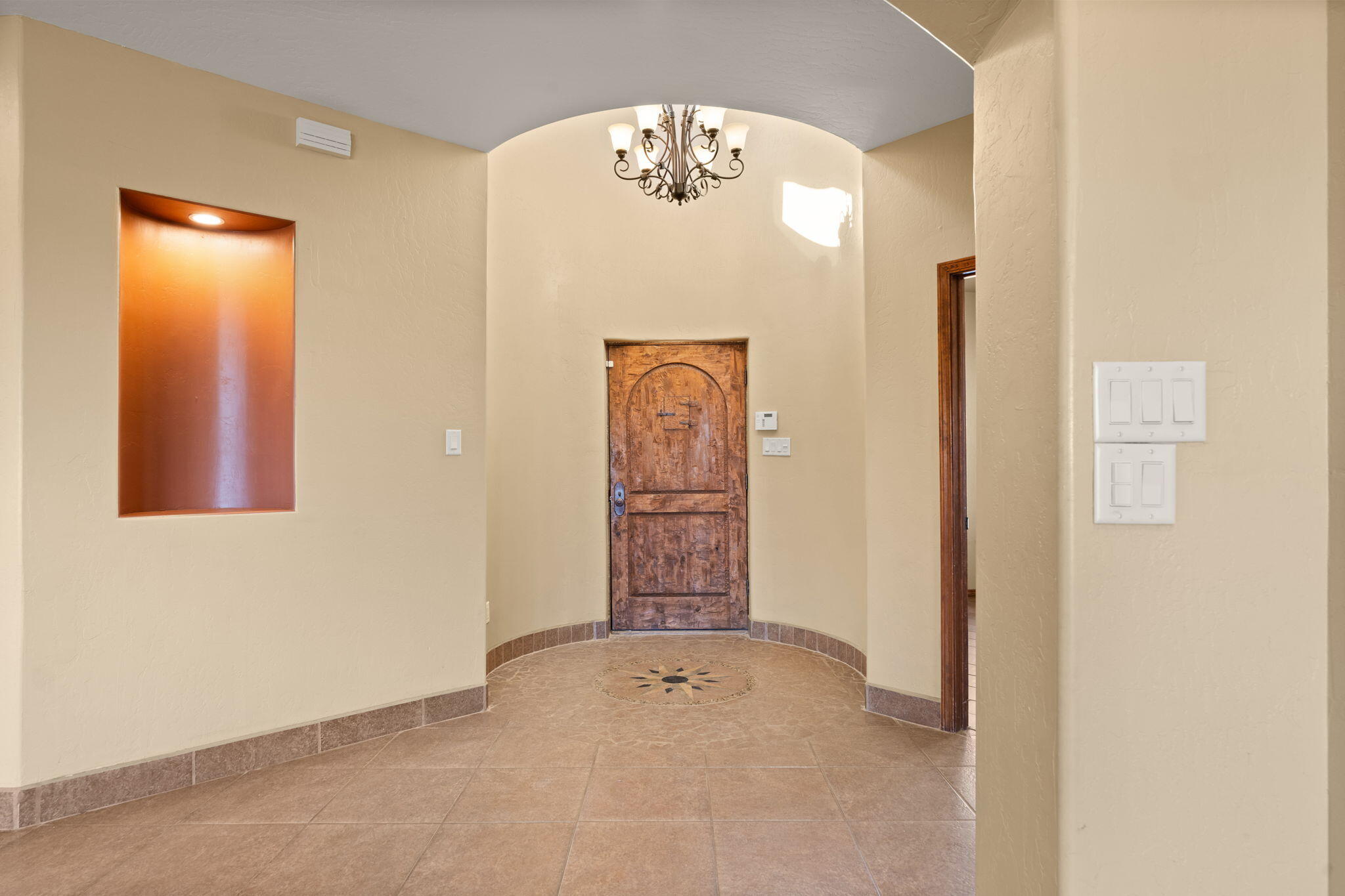 5720 RIO LAMA Road NE