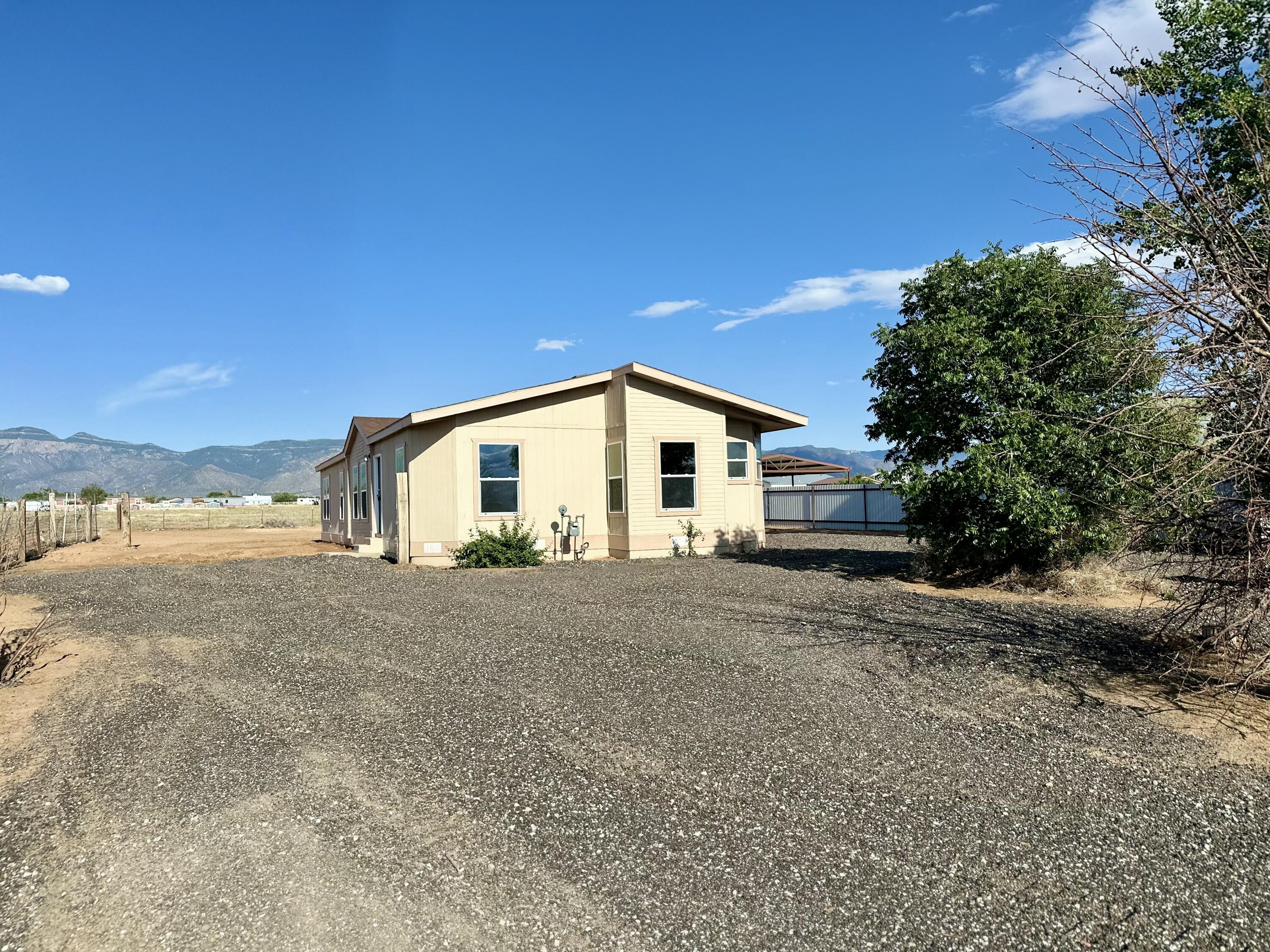 47 Mayo Loop, Los Lunas, New Mexico image 6