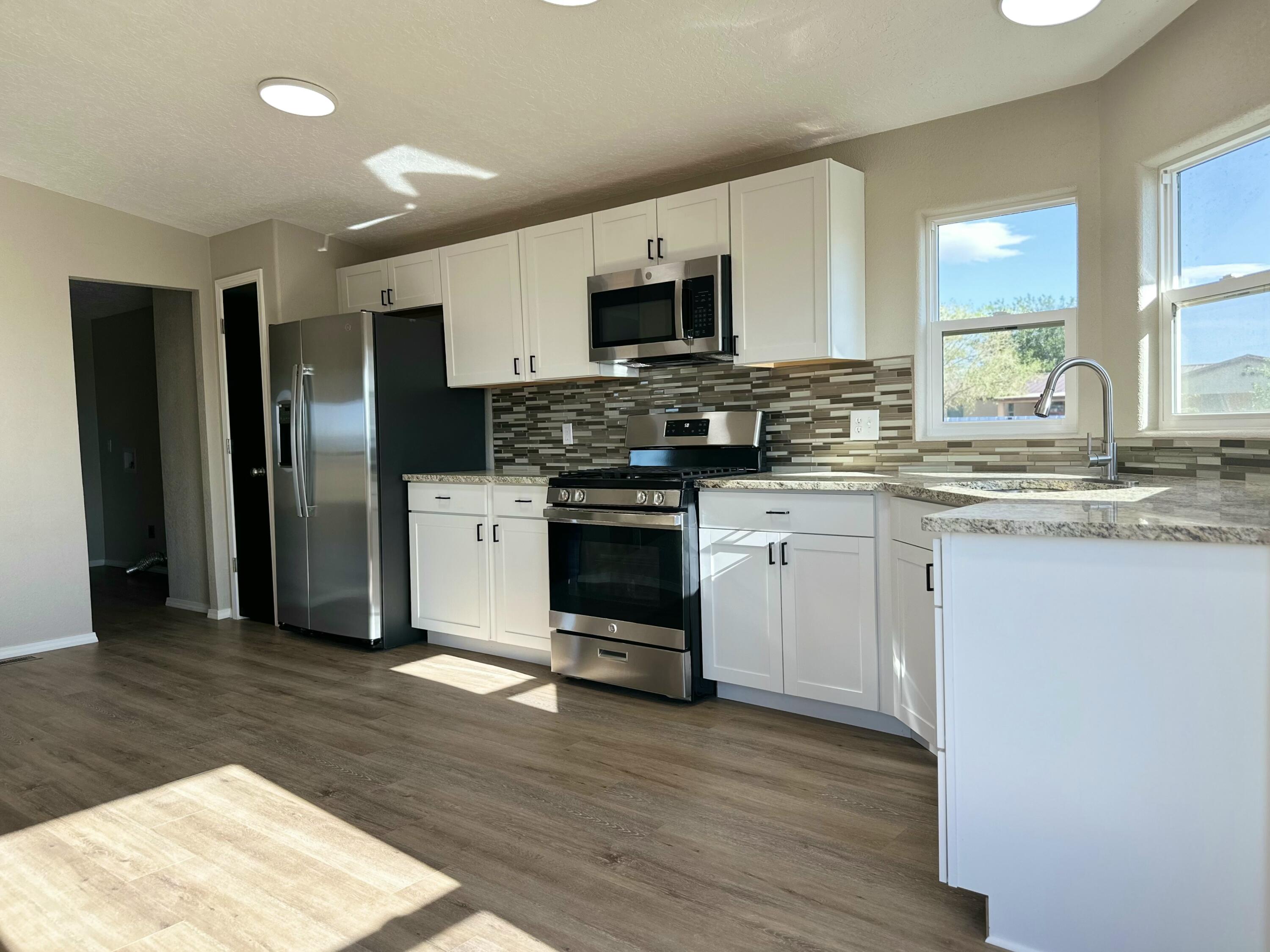47 Mayo Loop, Los Lunas, New Mexico image 13