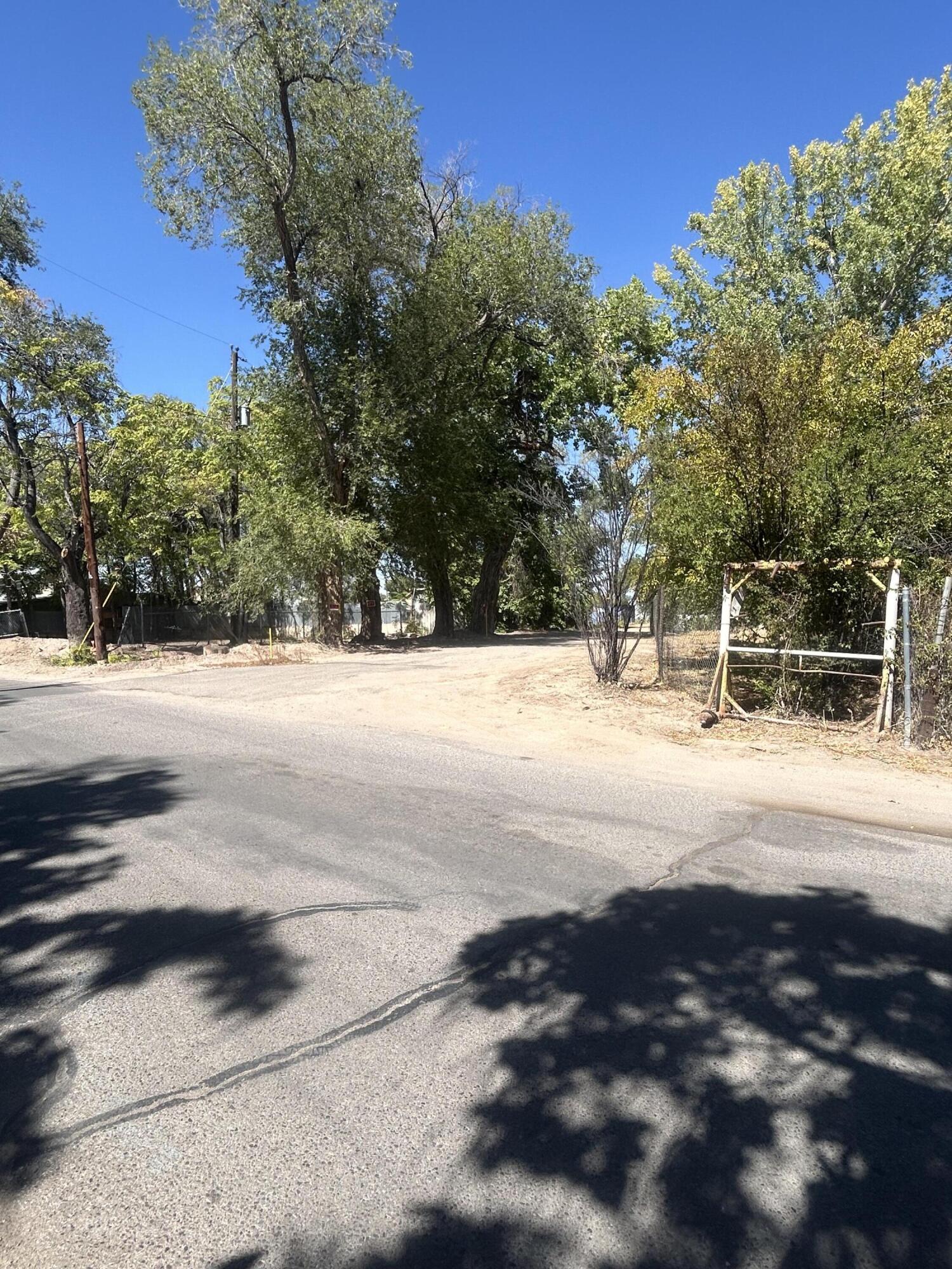 835 Armijo Road, Albuquerque, New Mexico image 1