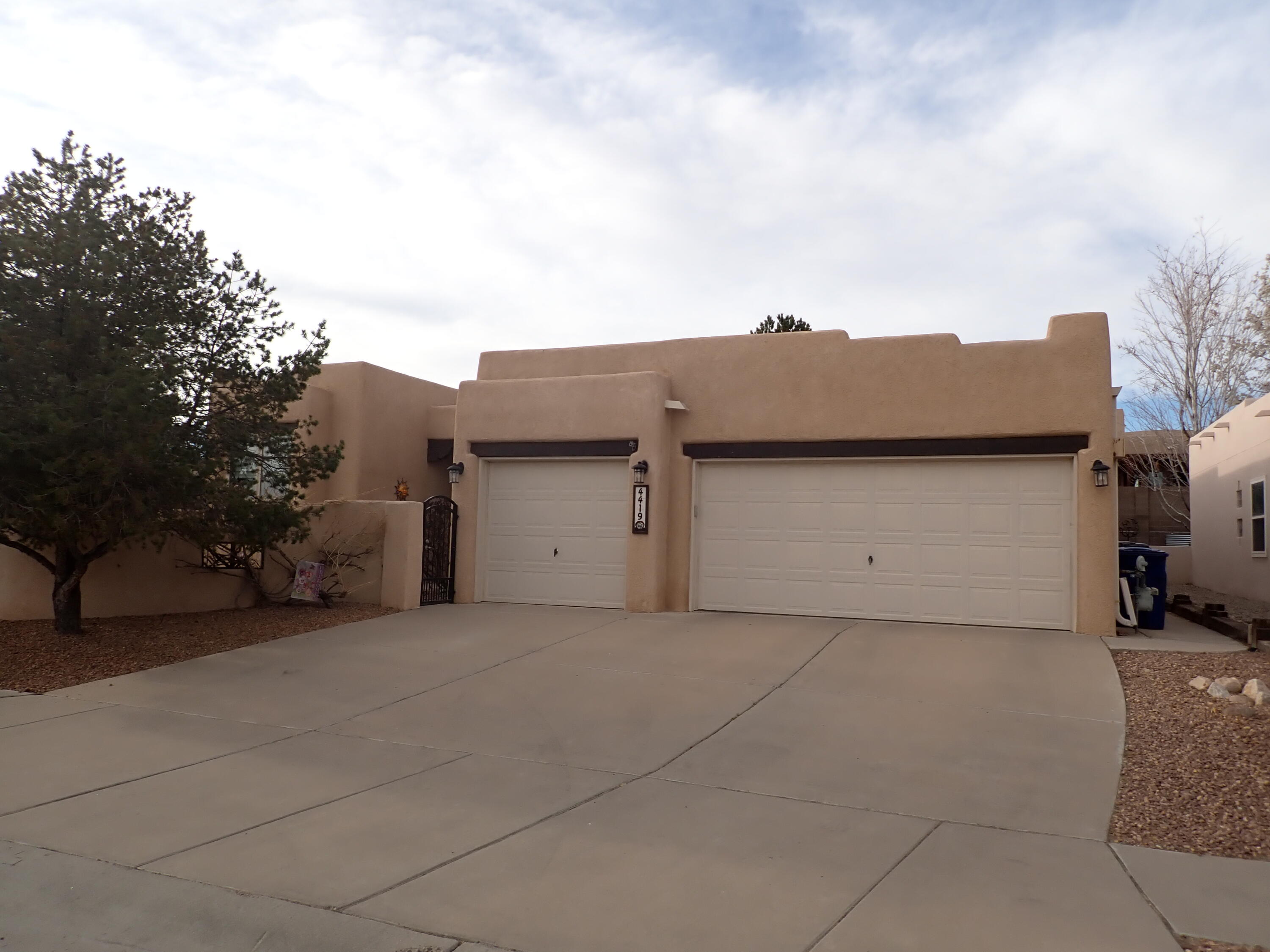4419 Campo De Maiz Road, Albuquerque, New Mexico image 1
