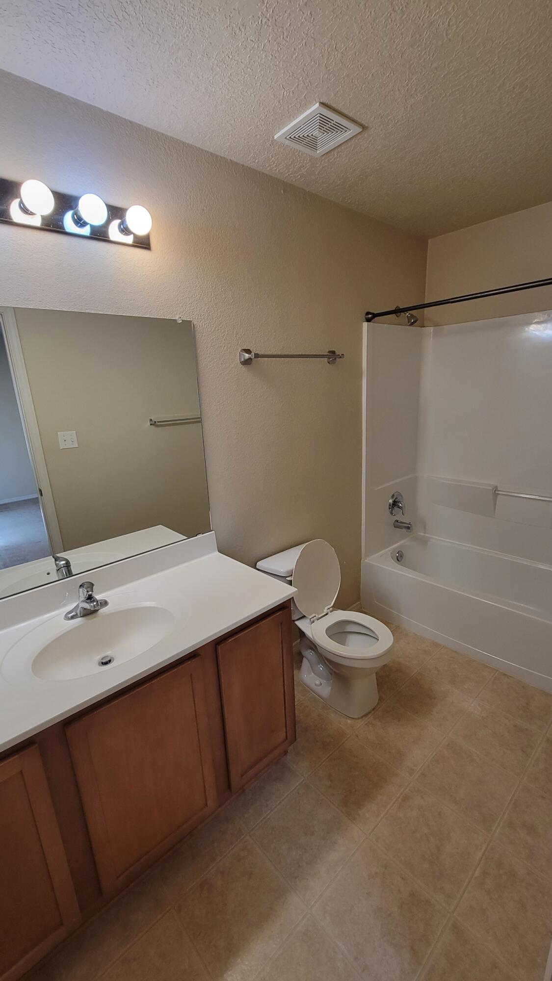 42 Vista Del Cerro Drive, Los Lunas, New Mexico image 8