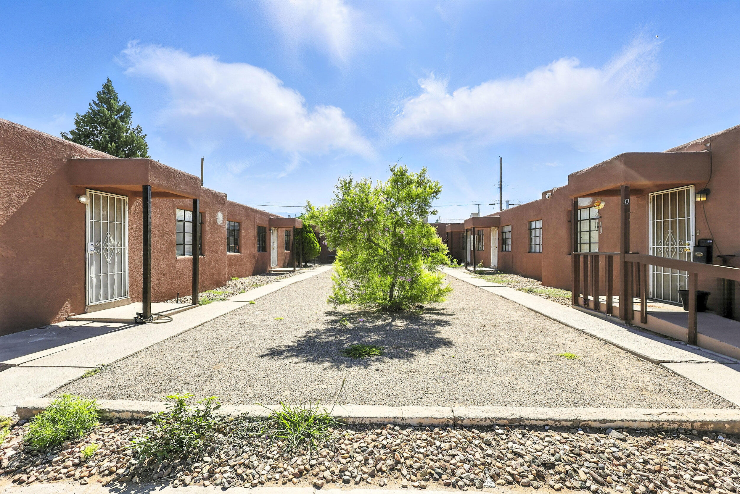 240 SAN PABLO Street NE