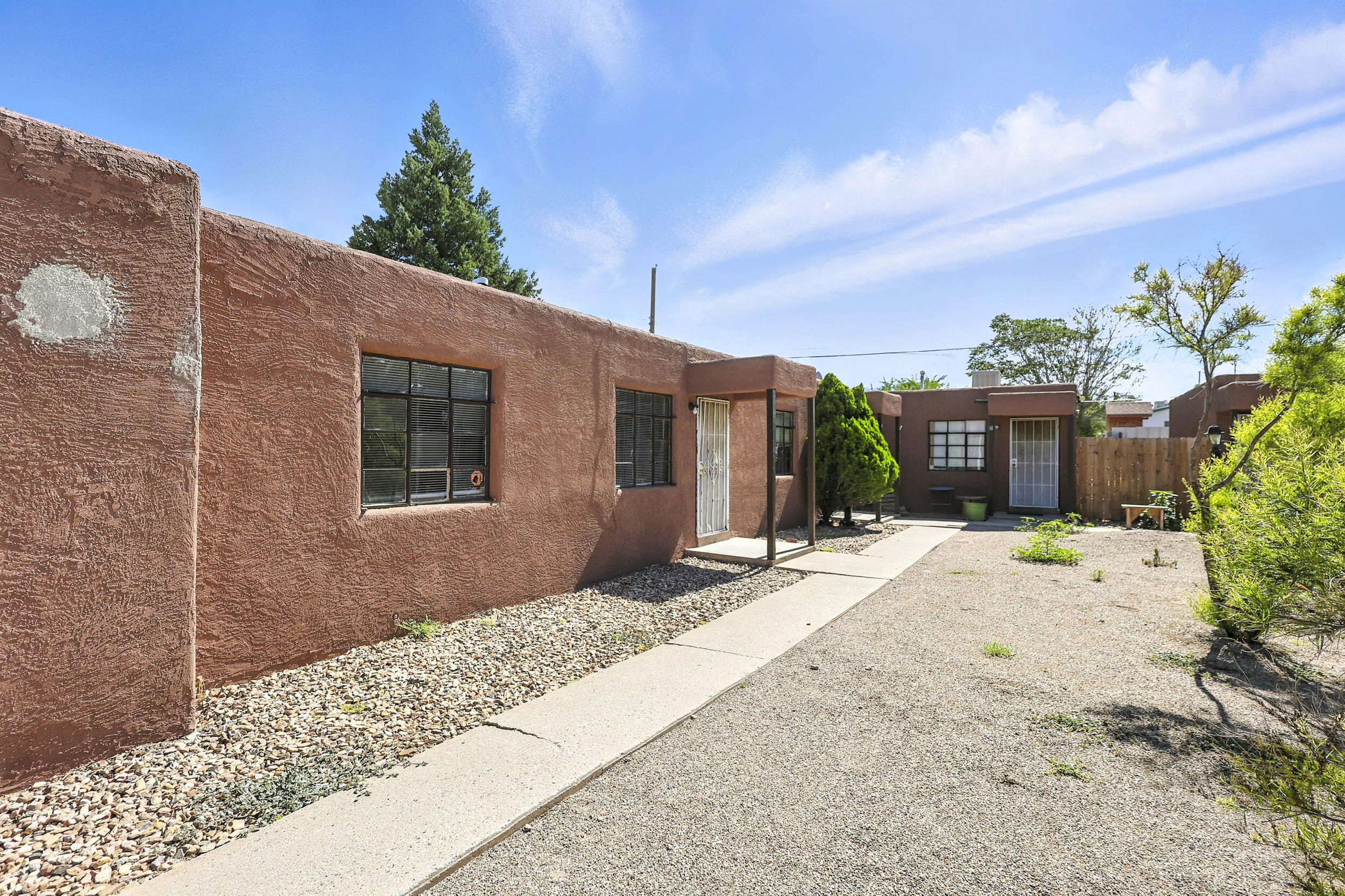 240 SAN PABLO Street NE