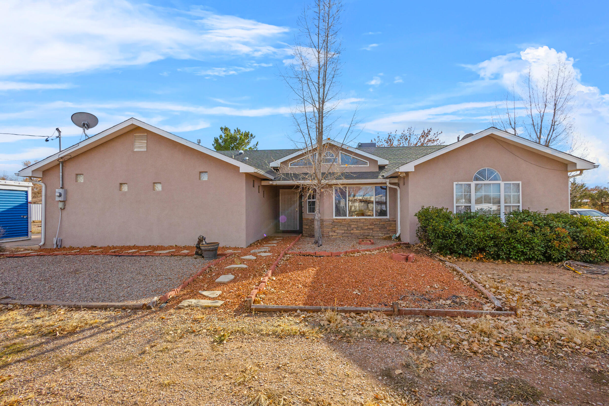 923 W Vivian Drive, Belen, New Mexico image 1