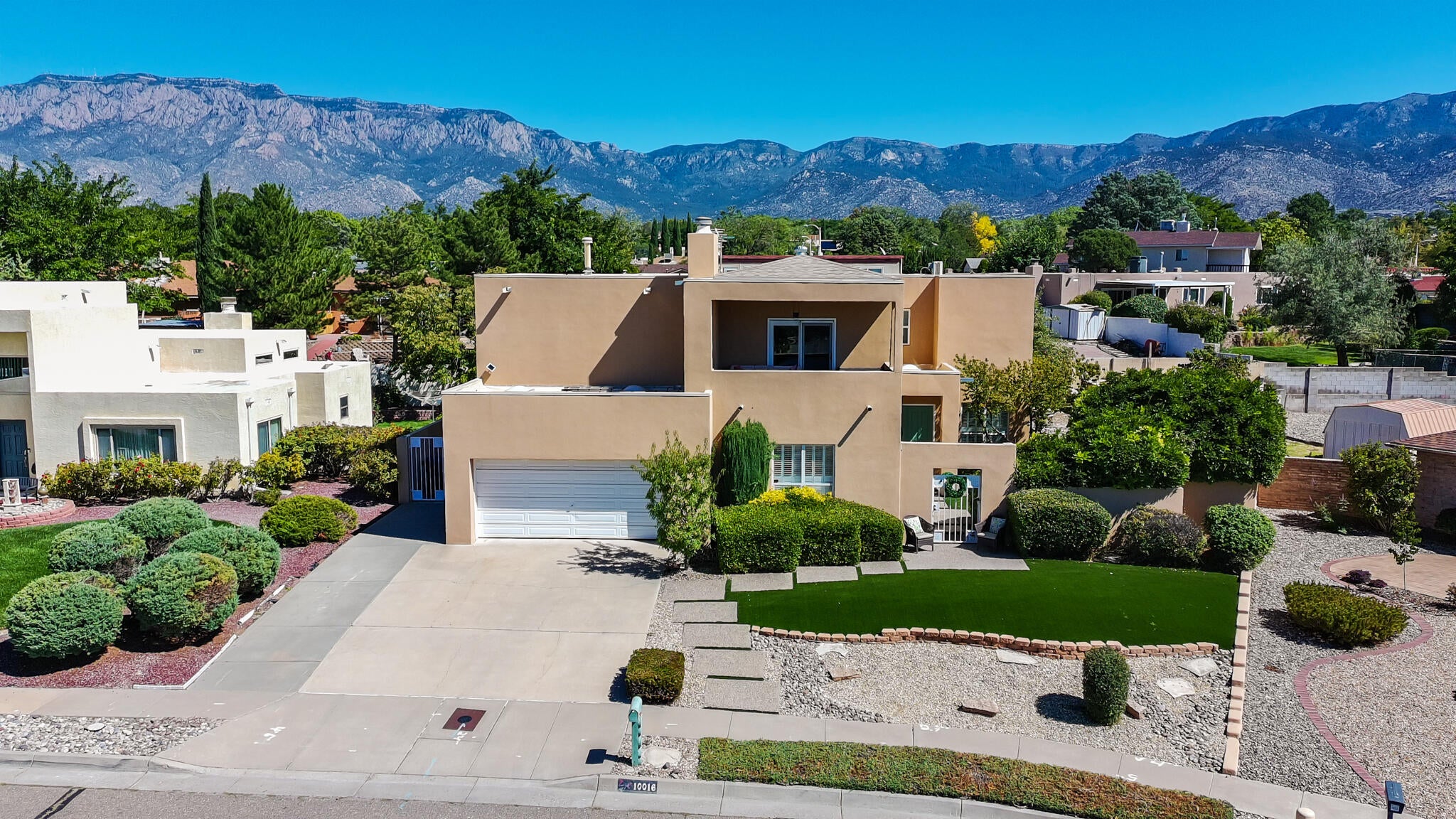 10016 Academy Knolls Drive NE