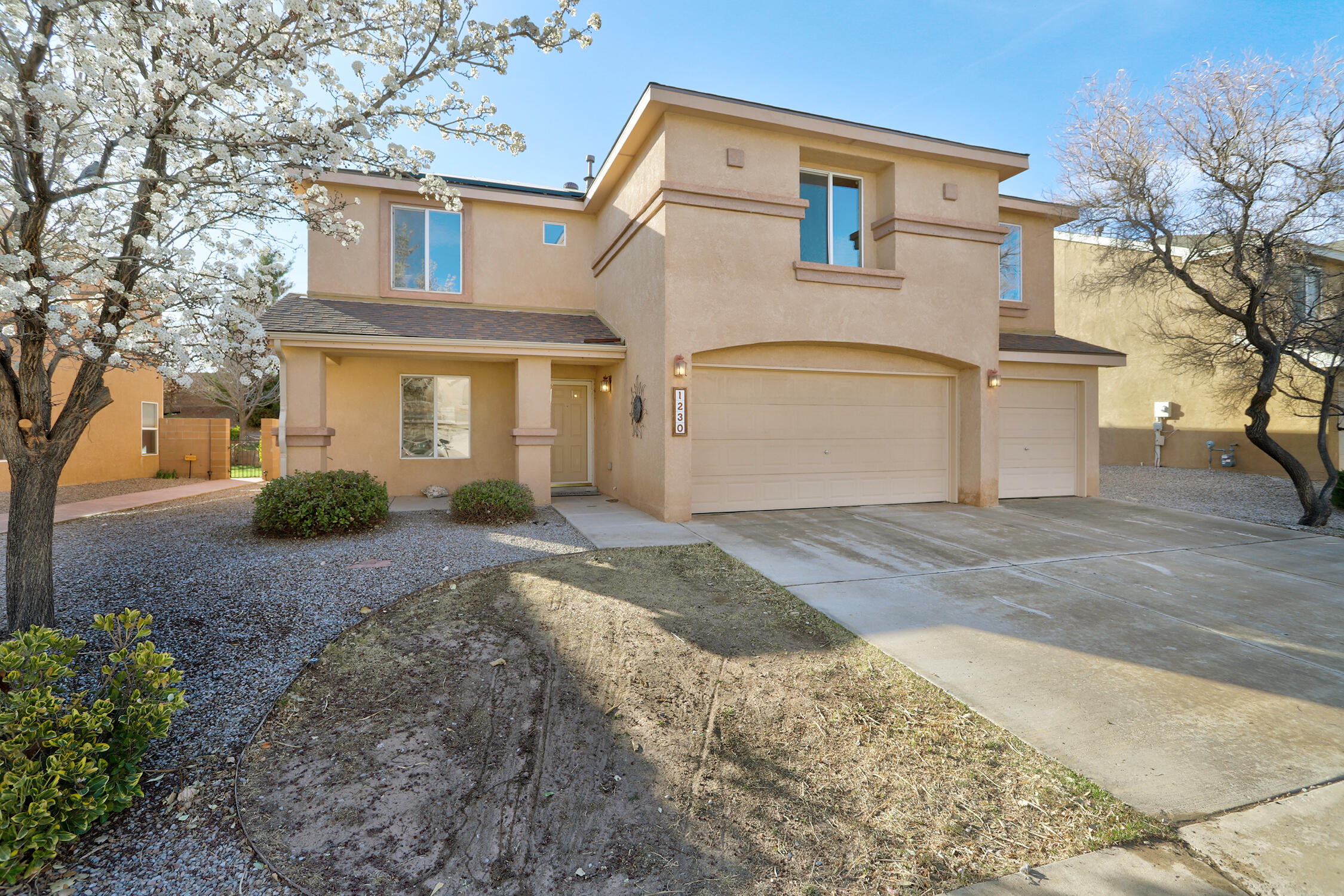 1230 Colibri Avenue, Los Lunas, New Mexico image 1