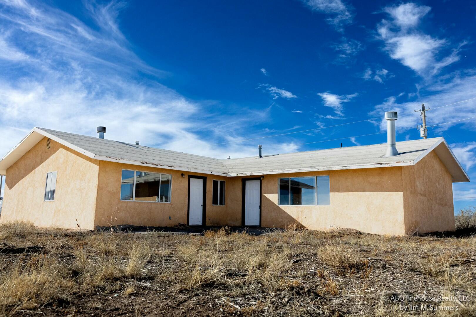 2 California Court, Moriarty, New Mexico image 1
