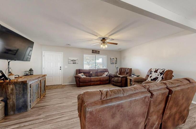 69 Round Top Rd, Mountainair, New Mexico image 3