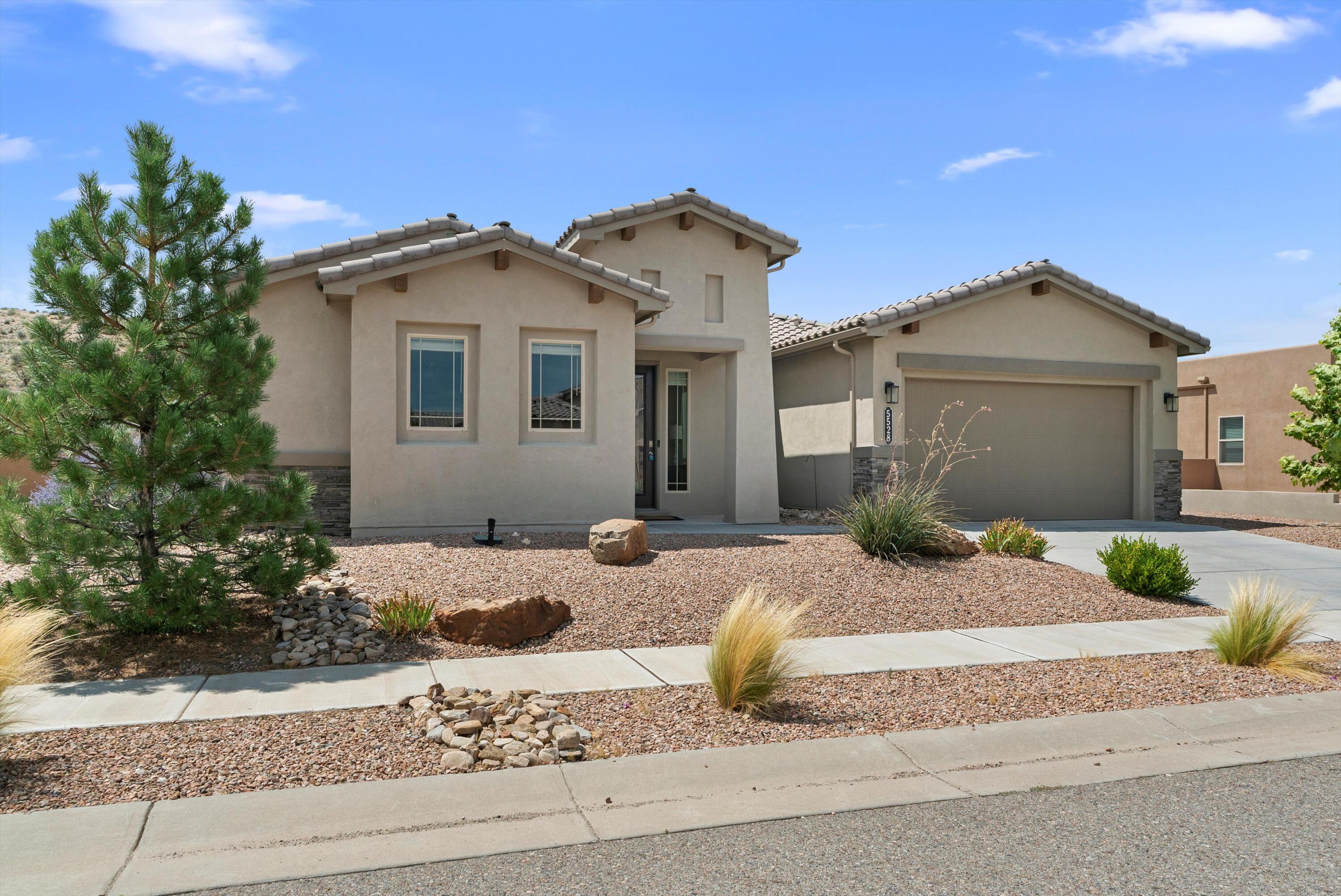 5528 Pikes Peak Loop, Rio Rancho, New Mexico image 3