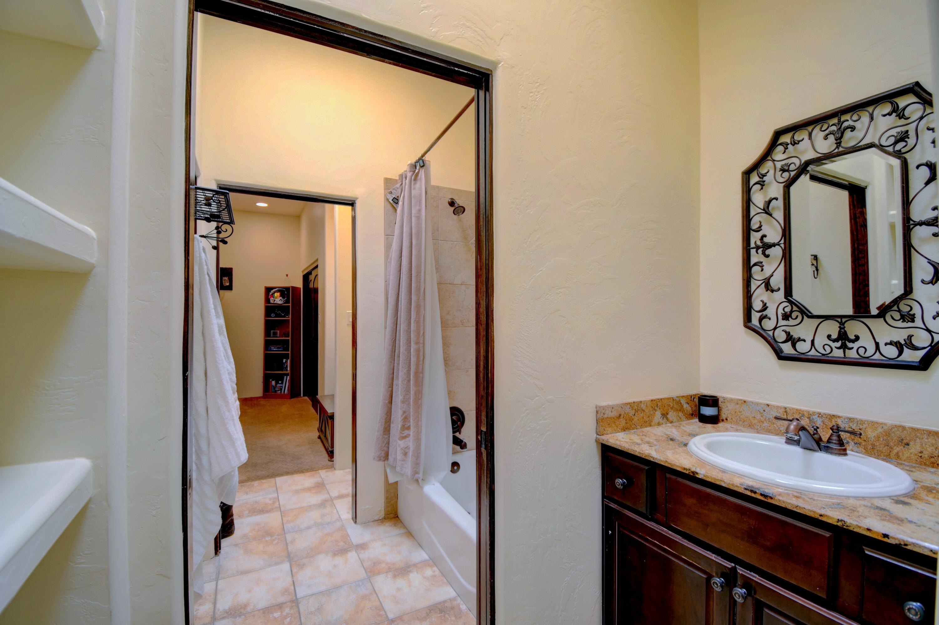 3731 Alamogordo Drive, Albuquerque, New Mexico image 22