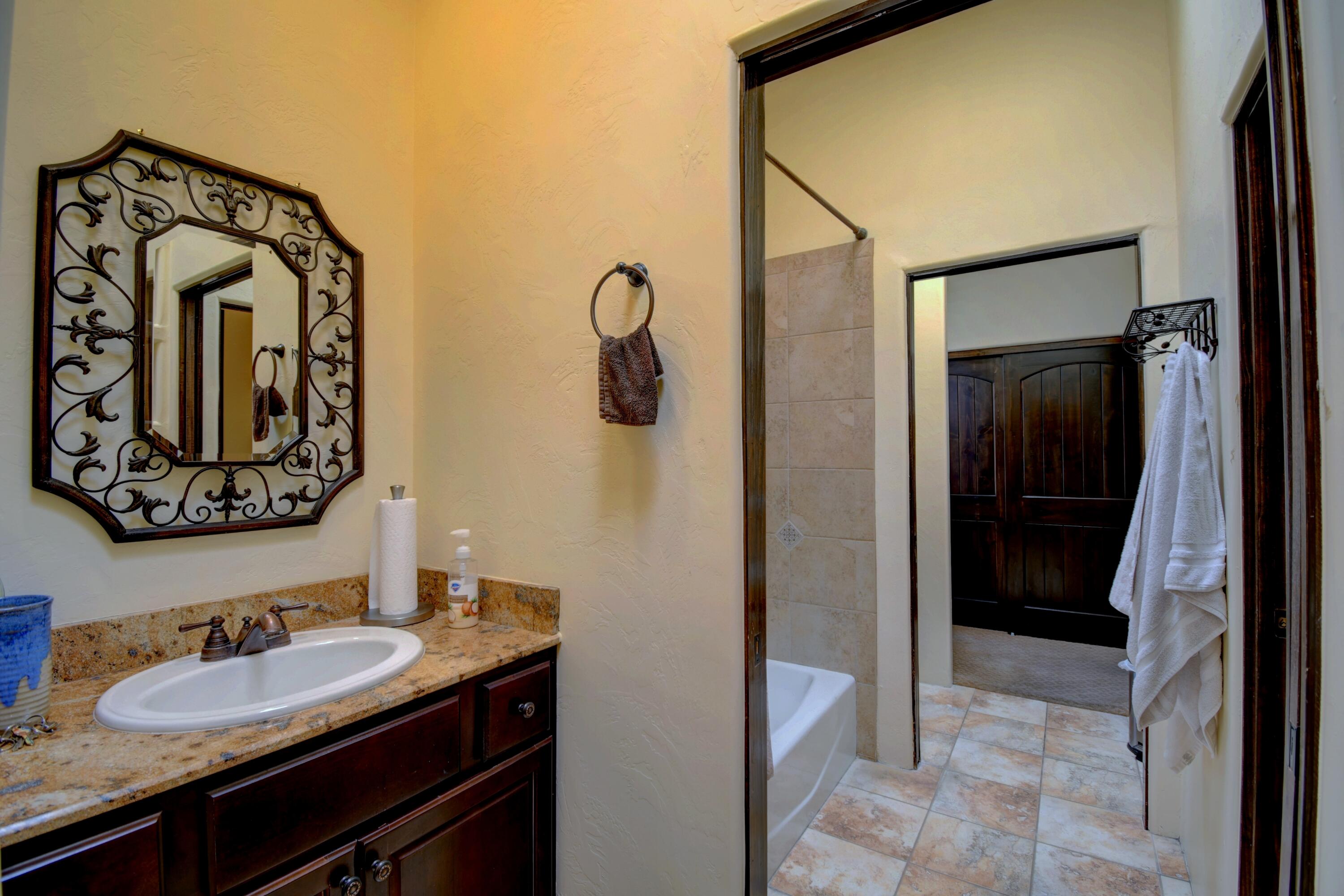 3731 Alamogordo Drive, Albuquerque, New Mexico image 21