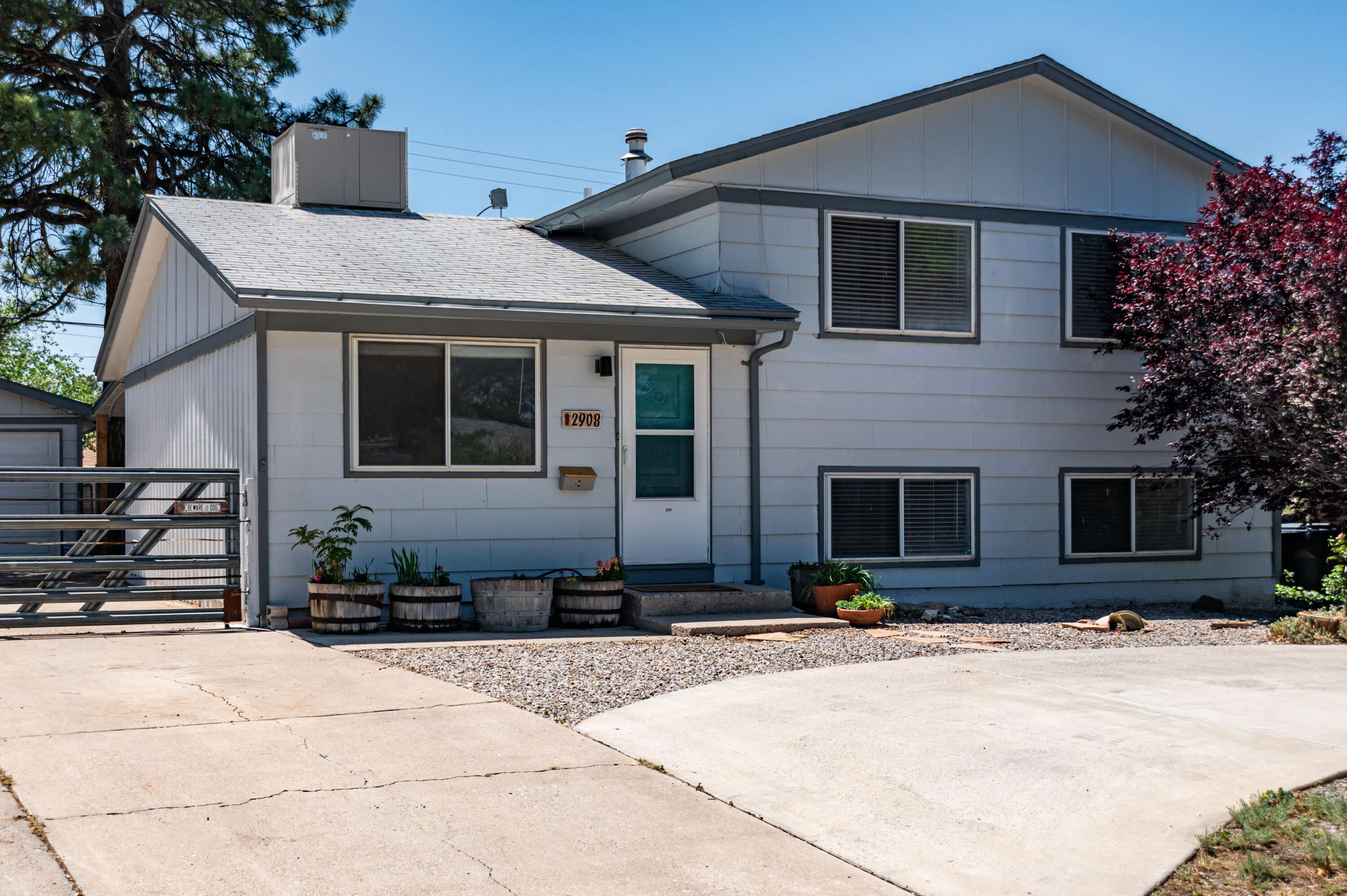 2908 Jane Court NE