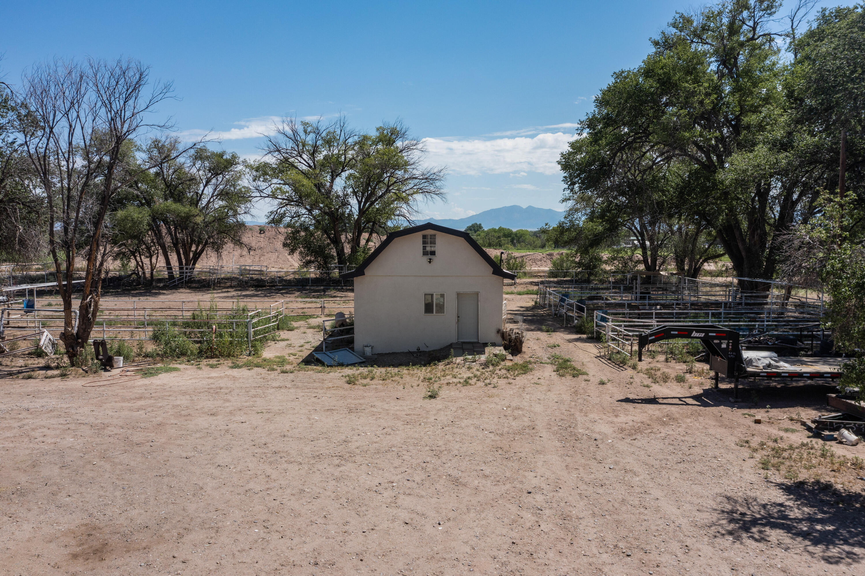 11 El Cerro Road