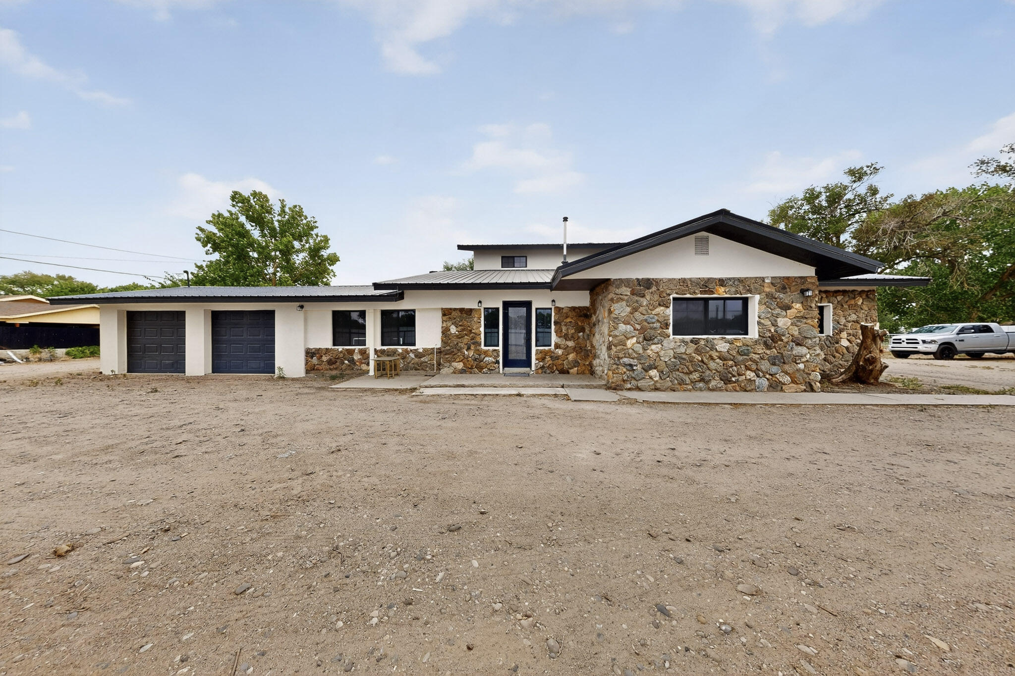 11 El Cerro Road