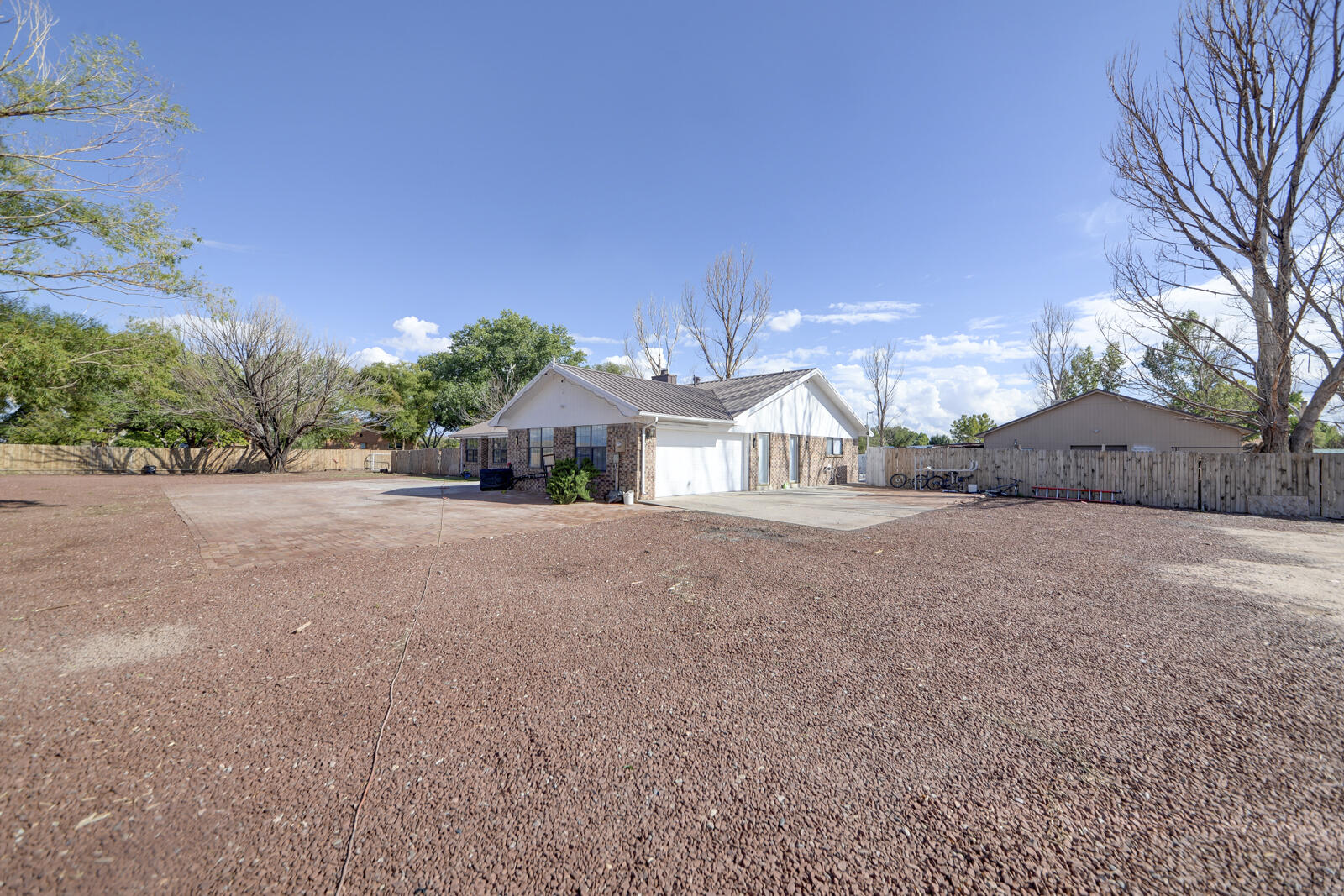 712 SALIDA SANDIA SW