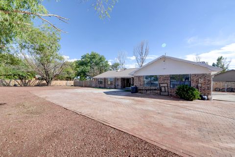 Photo of 712 SALIDA SANDIA SW, Albuquerque, NM 87105 (MLS # 1092227)