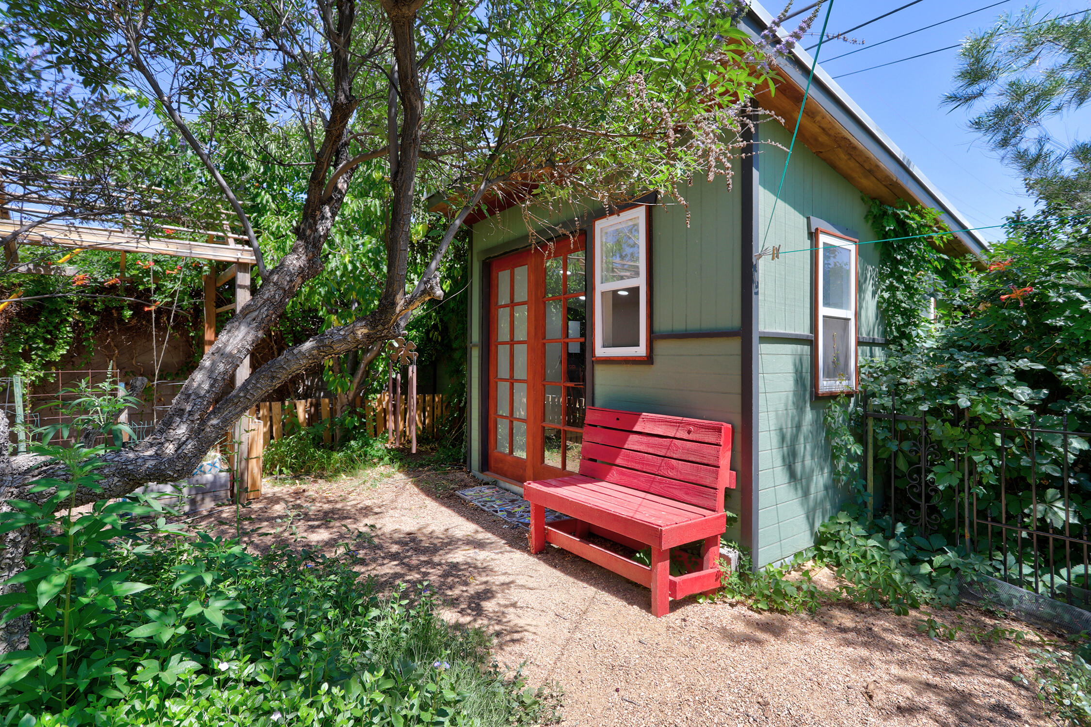 7806 Robin Avenue NE