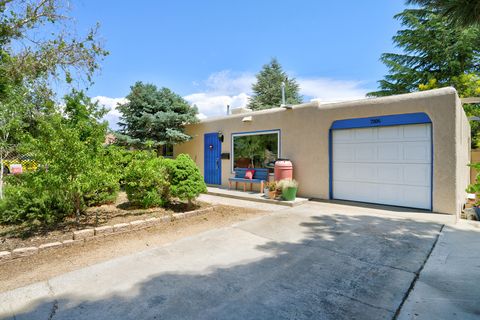 Photo of 7806 Robin Avenue NE, Albuquerque, NM 87110 (MLS # 1105496)