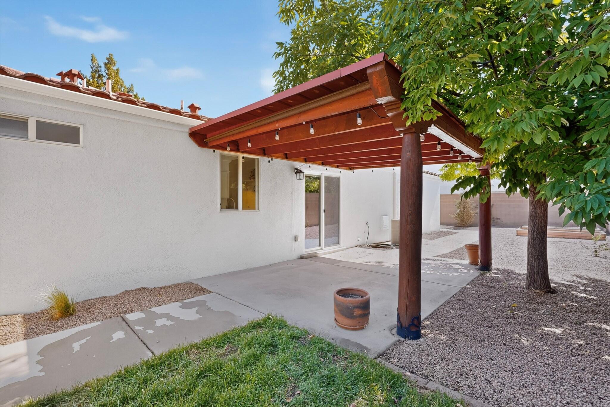 1304 Villa Campo NE