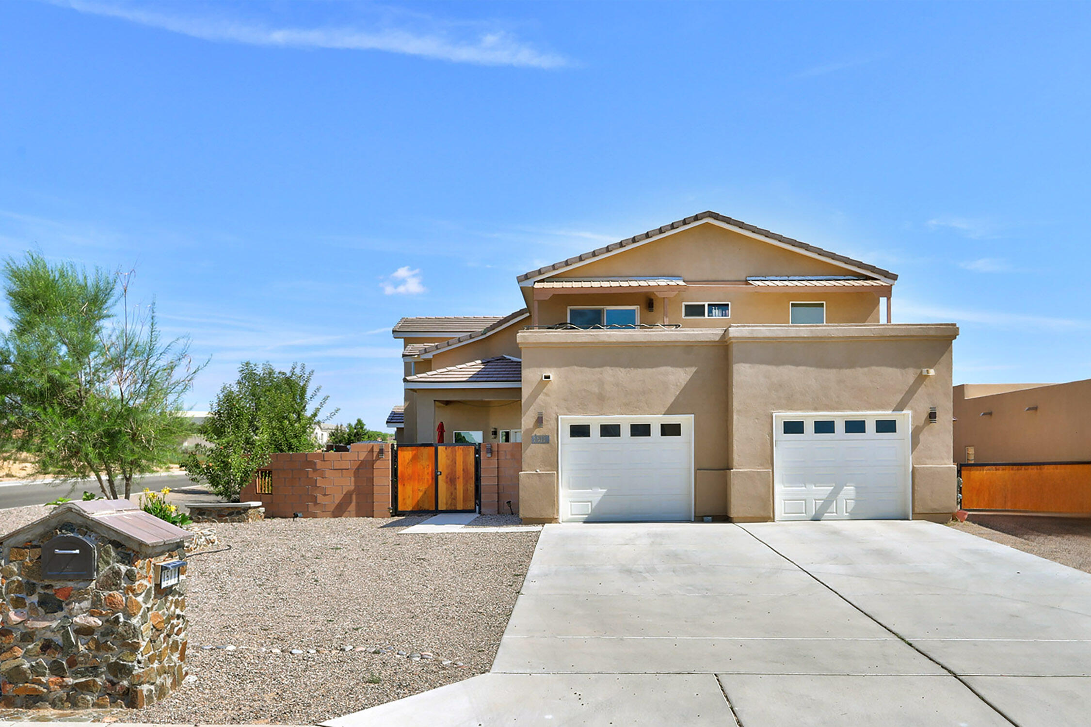 Rio Rancho, New Mexico 87124, United States, 6 Bedrooms Bedrooms, ,4 BathroomsBathrooms,Residential,Active,180740