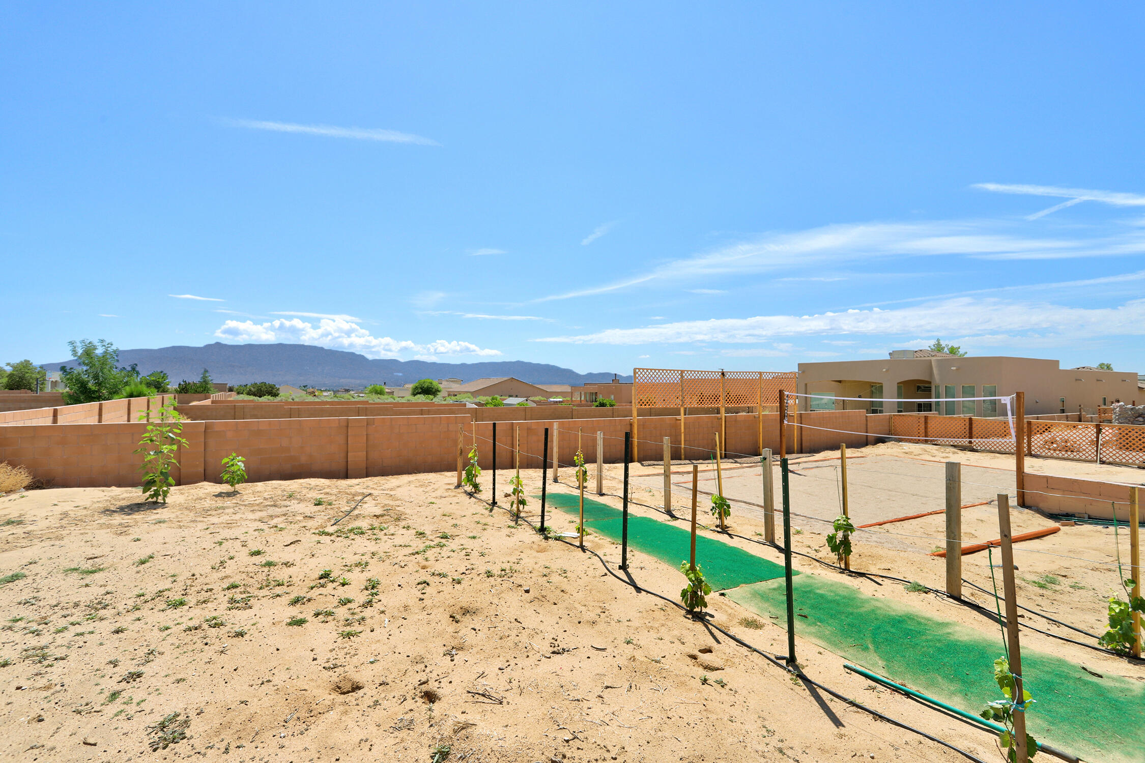 Rio Rancho, New Mexico 87124, United States, 6 Bedrooms Bedrooms, ,4 BathroomsBathrooms,Residential,Active,180740