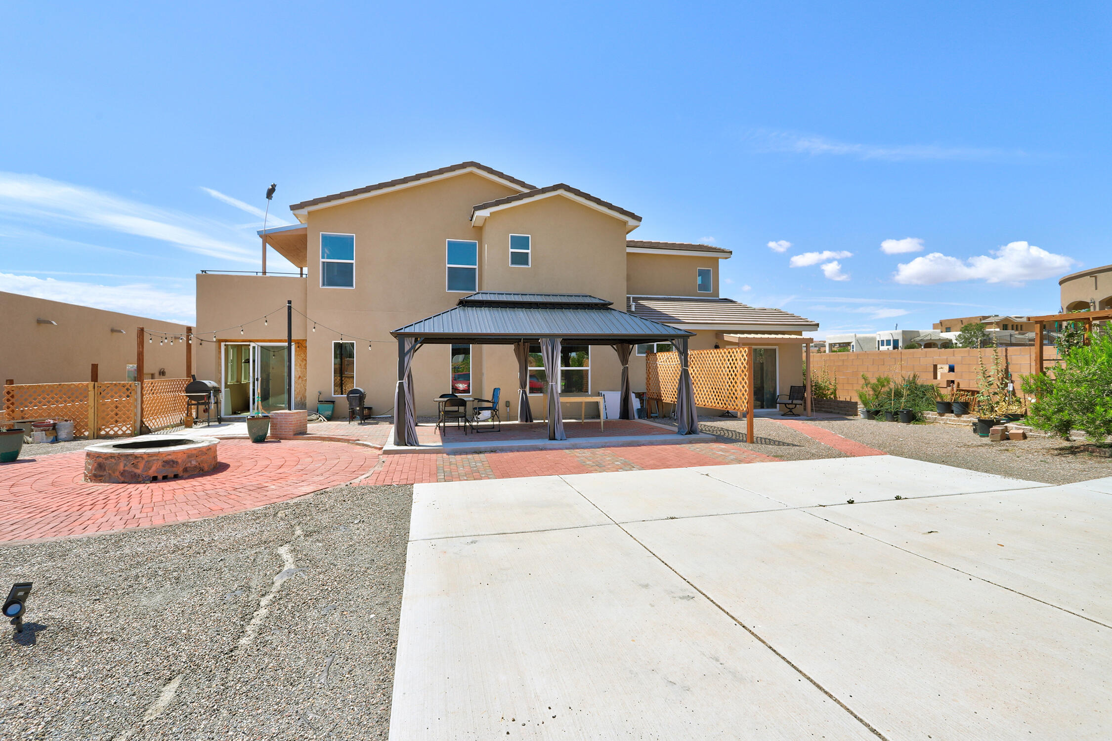 Rio Rancho, New Mexico 87124, United States, 6 Bedrooms Bedrooms, ,4 BathroomsBathrooms,Residential,Active,180740