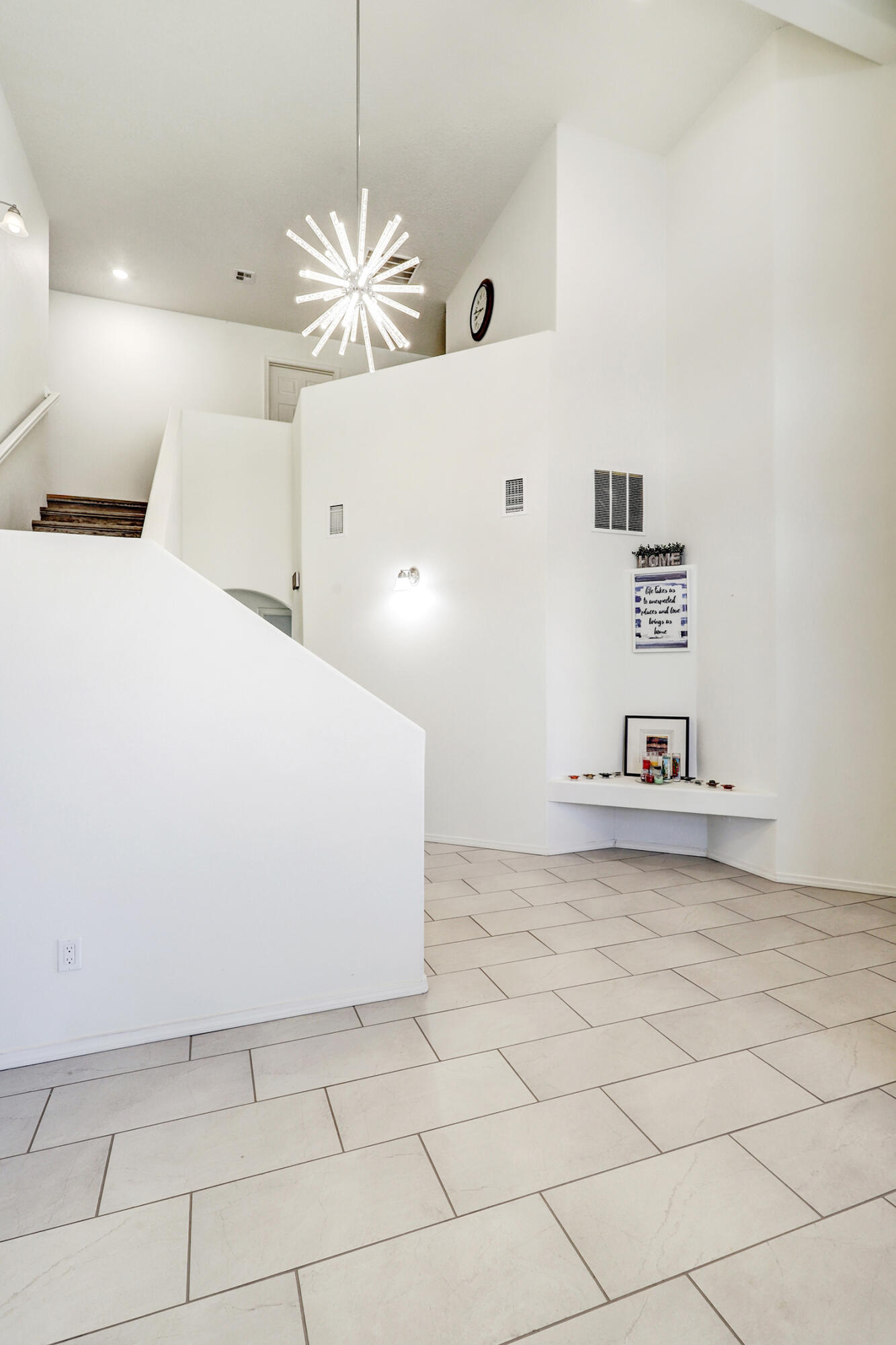 Rio Rancho, New Mexico 87124, United States, 6 Bedrooms Bedrooms, ,4 BathroomsBathrooms,Residential,Active,180740