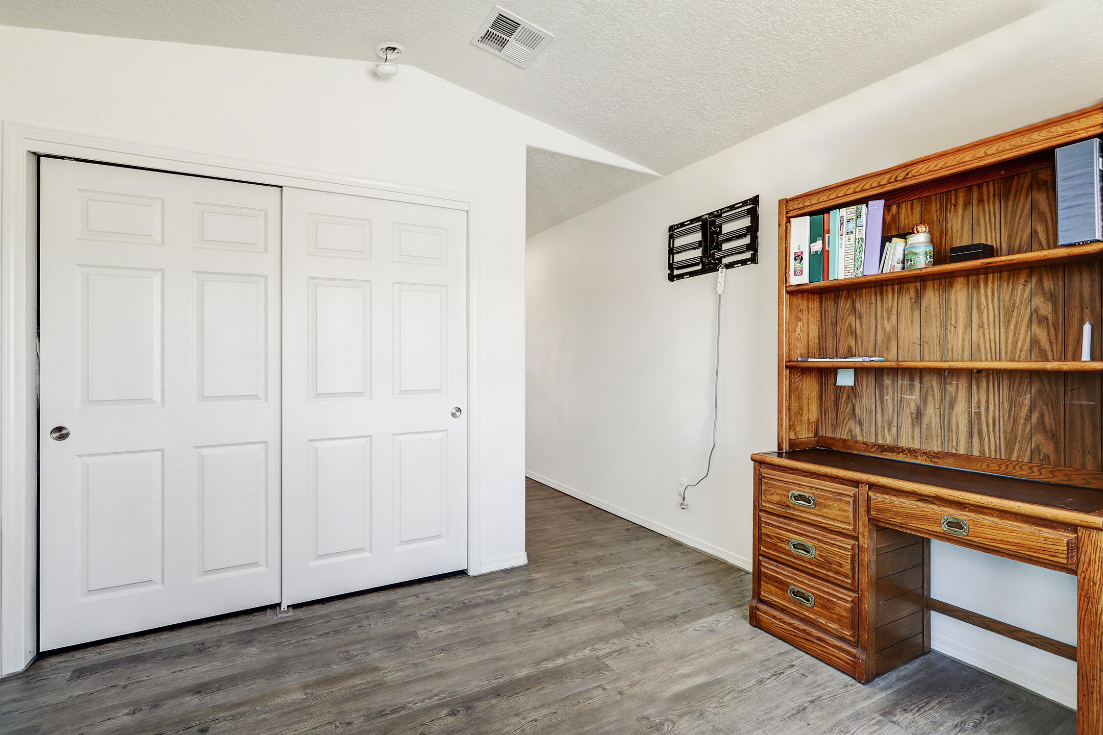 Rio Rancho, New Mexico 87124, United States, 6 Bedrooms Bedrooms, ,4 BathroomsBathrooms,Residential,Active,180740