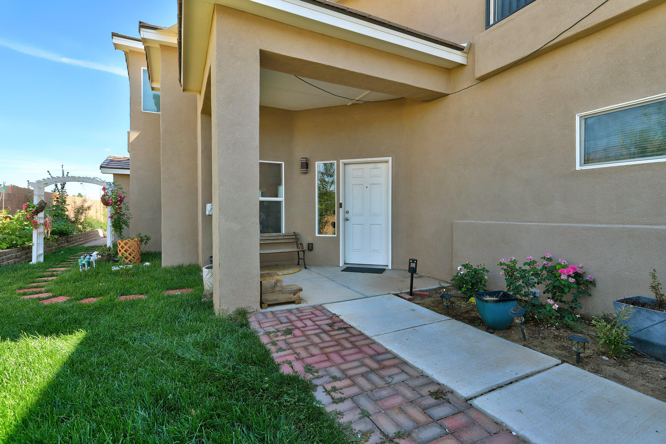 Rio Rancho, New Mexico 87124, United States, 6 Bedrooms Bedrooms, ,4 BathroomsBathrooms,Residential,Active,180740