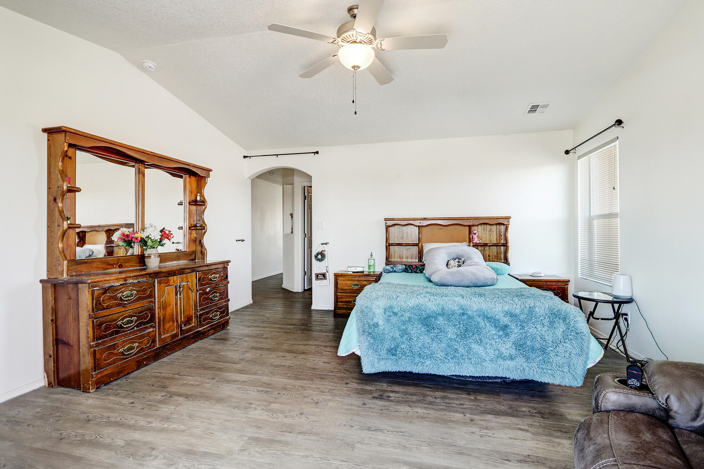 Rio Rancho, New Mexico 87124, United States, 6 Bedrooms Bedrooms, ,4 BathroomsBathrooms,Residential,Active,180740