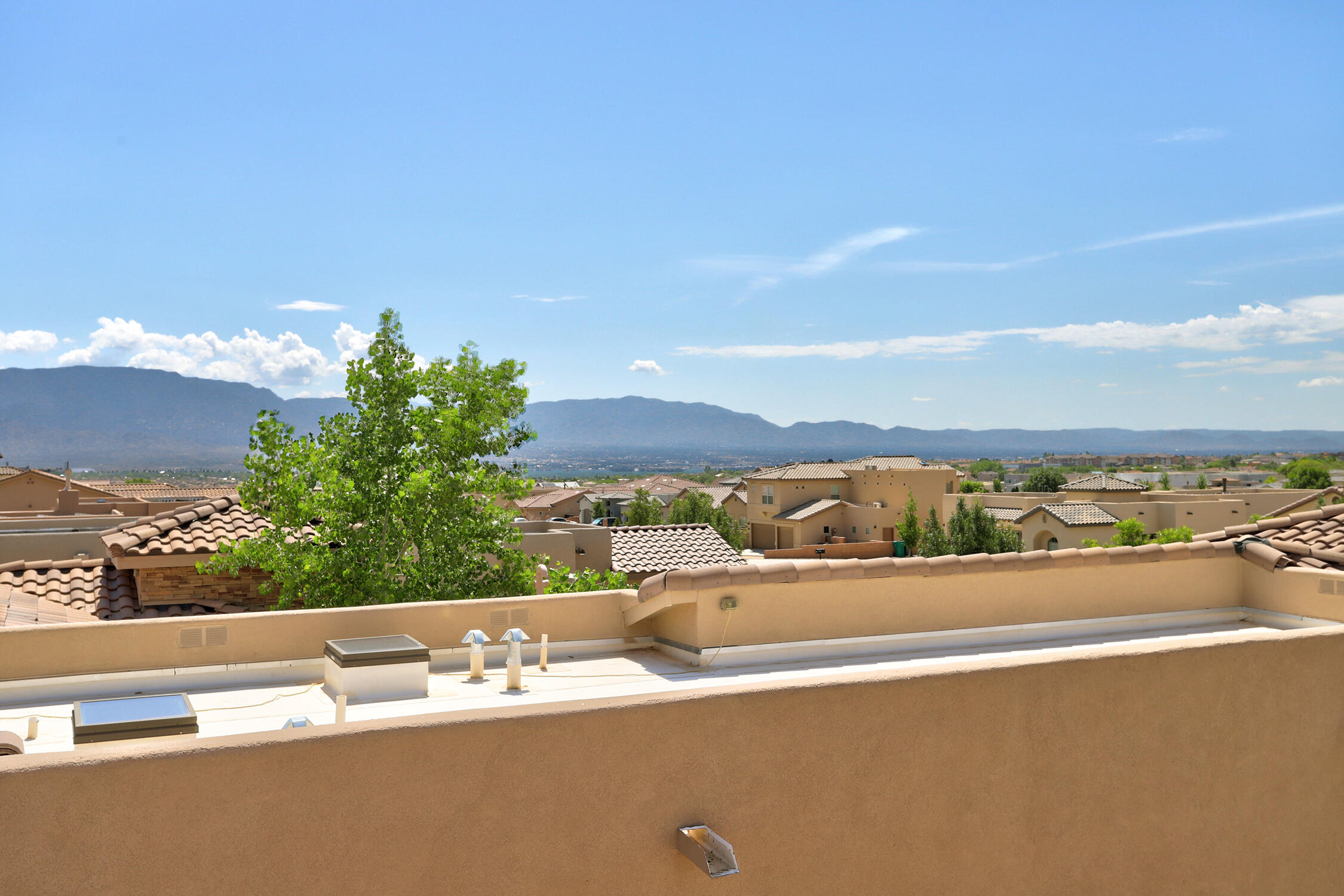 Rio Rancho, New Mexico 87124, United States, 6 Bedrooms Bedrooms, ,4 BathroomsBathrooms,Residential,Active,180740