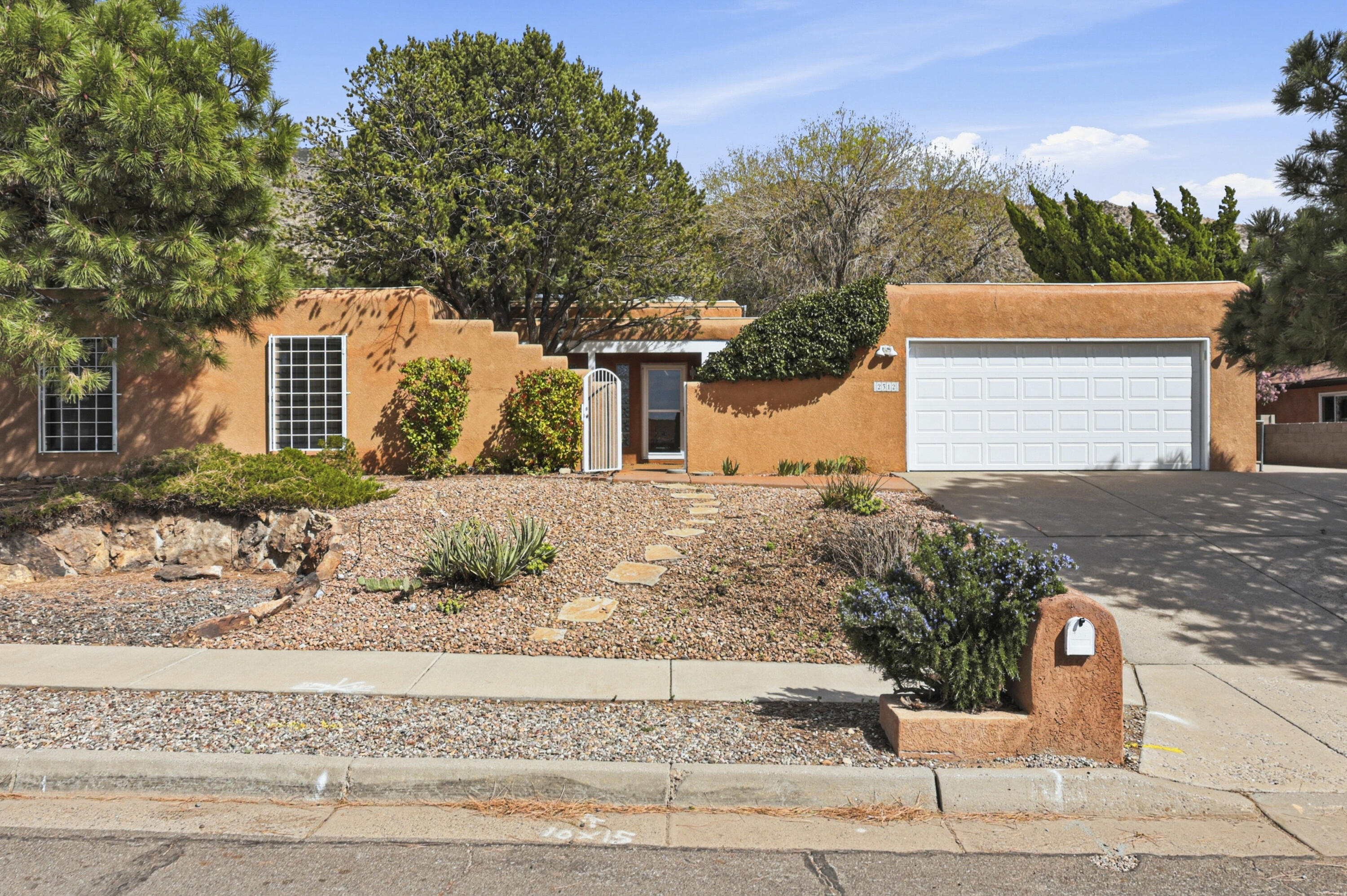 2312 Punta De Vista Drive NE