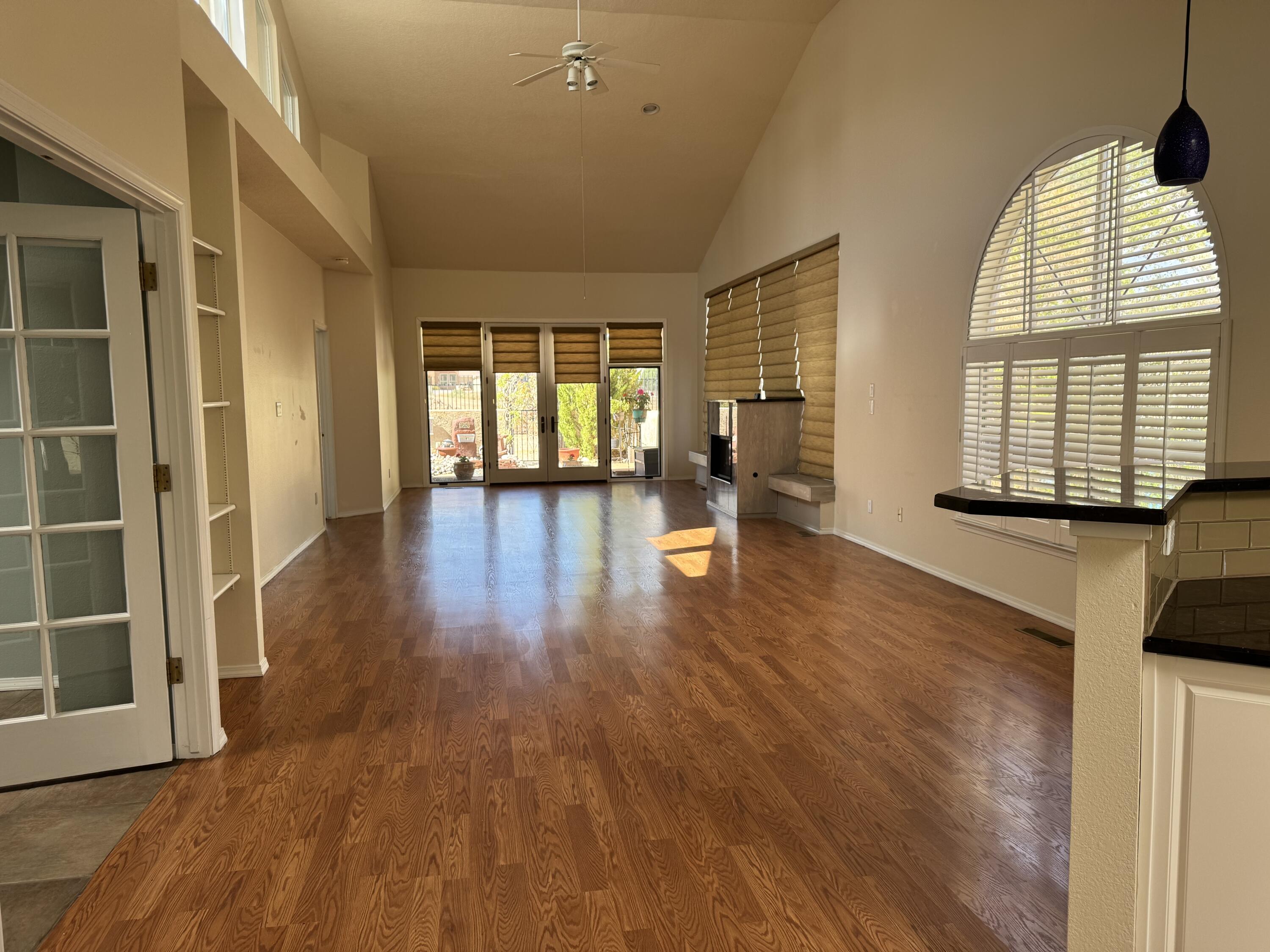 586 Eastlake Drive, Rio Rancho, North Carolina image 3