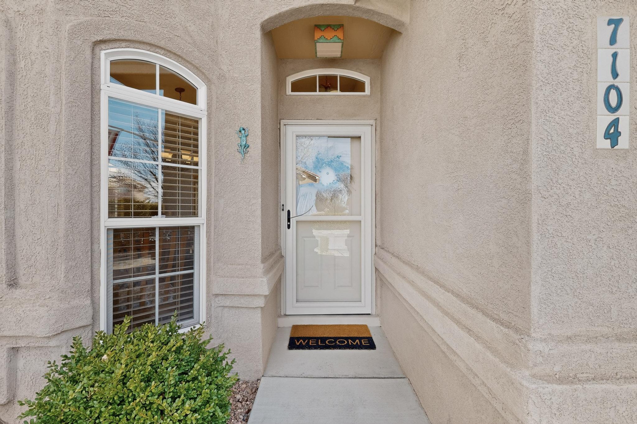 7104 Boxwood Avenue NE