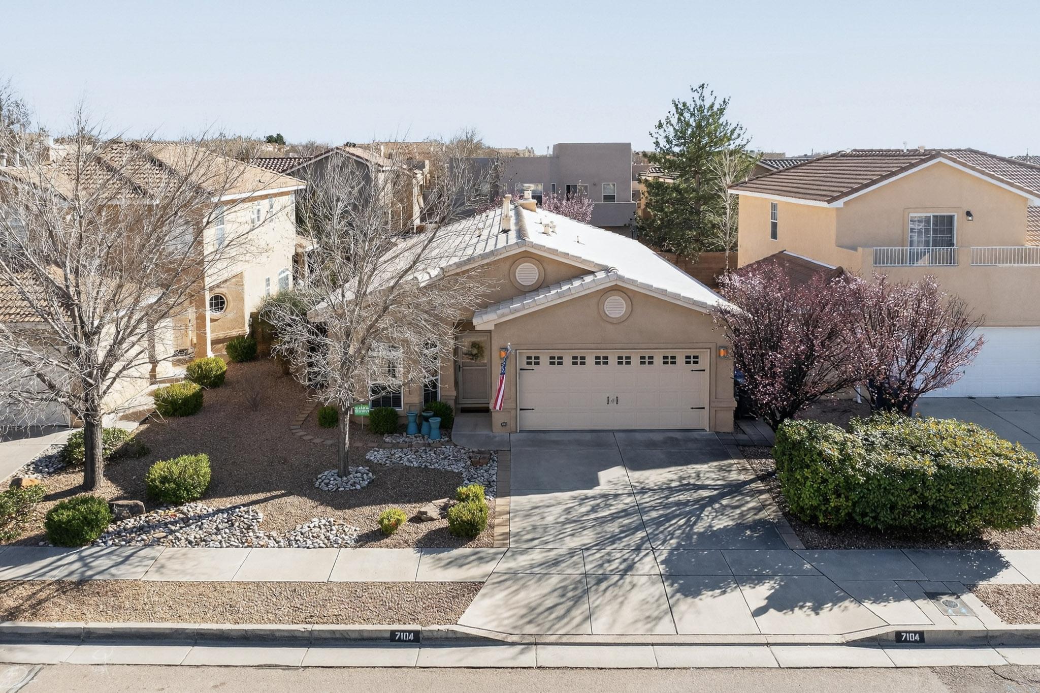 7104 Boxwood Avenue NE