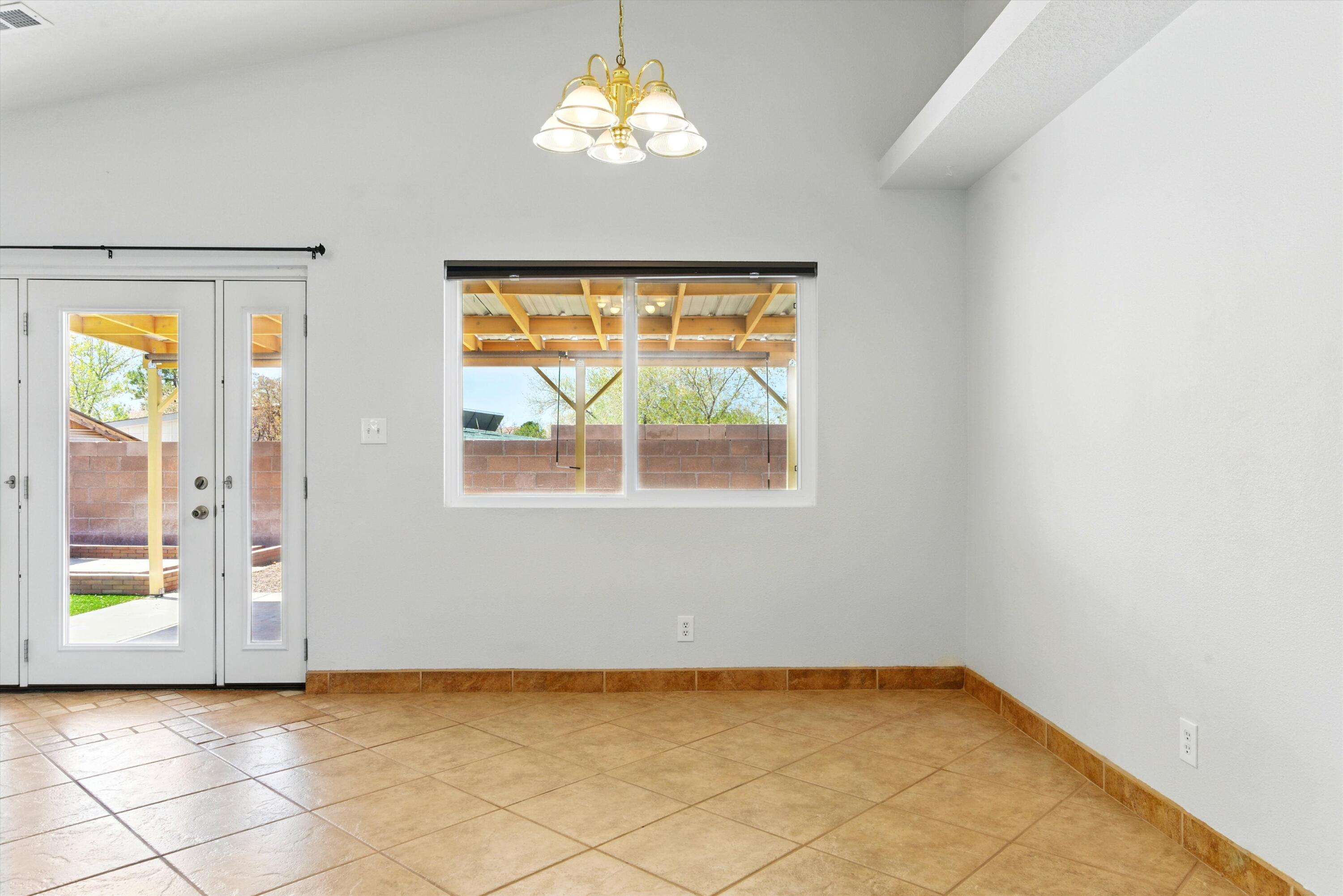 933 Benjamin Drive, Rio Rancho, New Mexico image 8