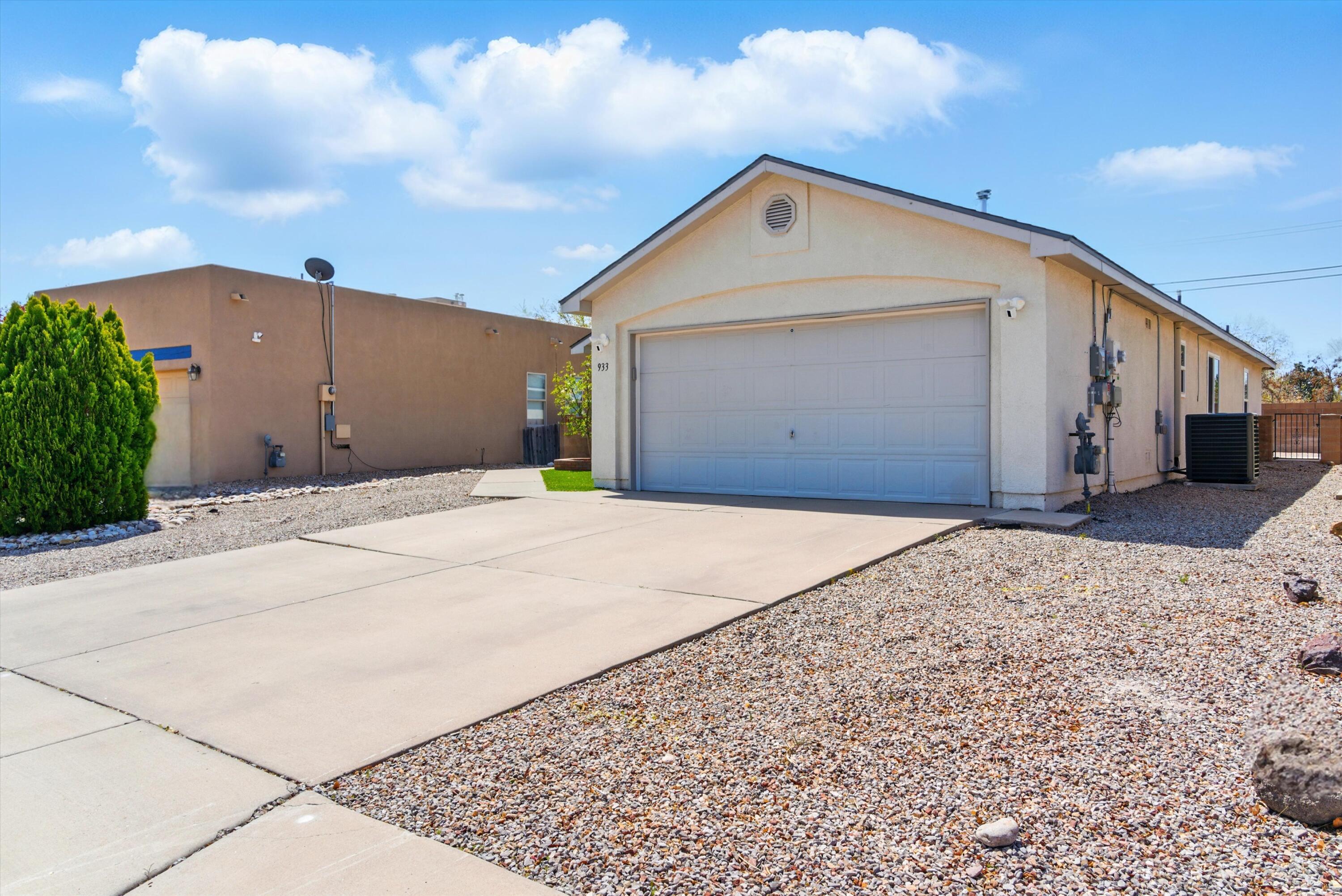 933 Benjamin Drive, Rio Rancho, New Mexico image 2