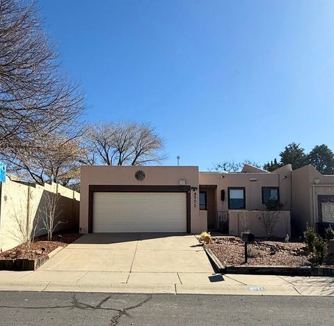 Photo of 5771 Manzanillo Loop NE, Albuquerque, NM 87111 (MLS # 1097610)