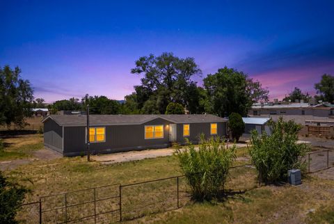 Mobile Home For Sale - 4235 Highway 314<br/> Los Lunas, NM 87031