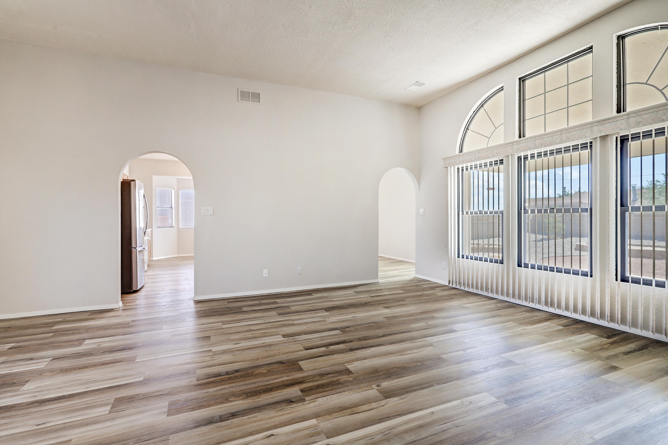 6200 Apache Plume Road NE