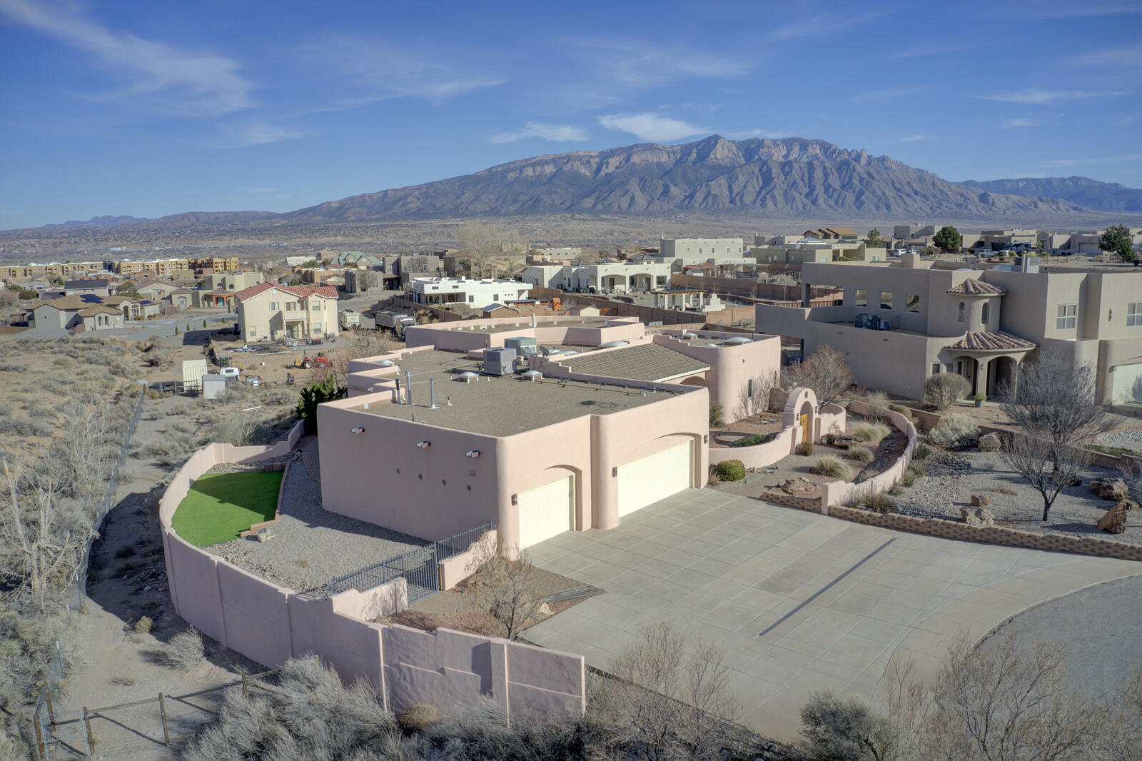 3118 Campeche Road NE